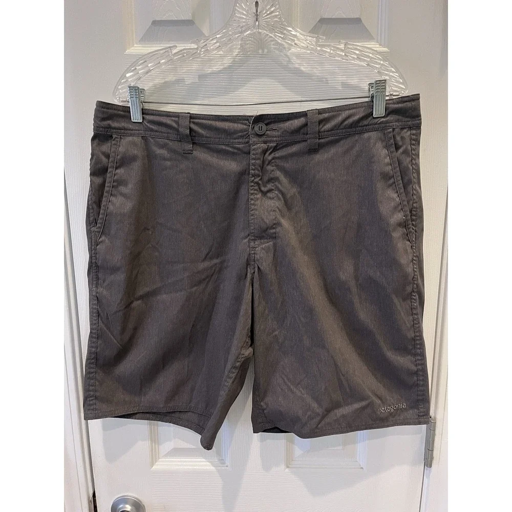 Patagonia Wavefarer Walk Shorts Mens 35 Feather Gray Stretch Casual Golf Swim